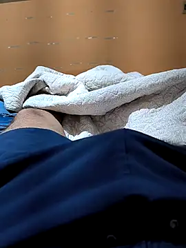 trimineiro  online show from 12-15-25, 09:57