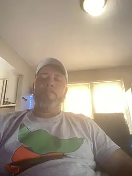 Snapshot of Cristian-Brayan chatting on 02-20-25, 04:46 Cristian-Brayan online show from 02-20-25, 04:46