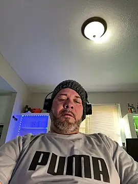 Snapshot of Cristian-Brayan chatting on 03-09-25, 12:53 Cristian-Brayan online show from 03-09-25, 12:53