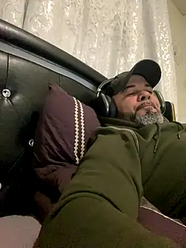 Cristian-Brayan online show from 11-24-25, 11:21