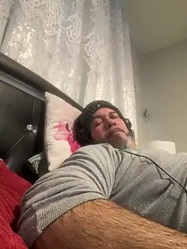 Snapshot of Cristian-Brayan chatting on 02-01-26, 06:28 Cristian-Brayan online show from 02-01-26, 06:28