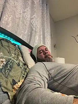 Snapshot of Cristian-Brayan chatting on 02-02-26, 11:36 Cristian-Brayan online show from 02-02-26, 11:36