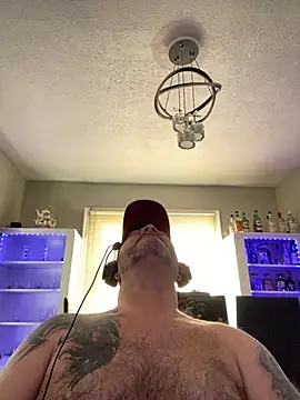 Snapshot of Cristian-Brayan chatting on 02-19-26, 04:03 Cristian-Brayan online show from 02-19-26, 04:03