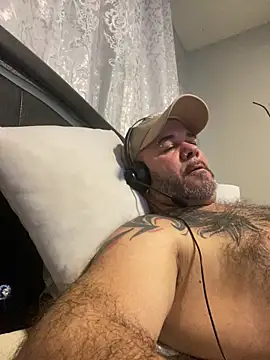 Snapshot of Cristian-Brayan chatting on 02-20-26, 04:29 Cristian-Brayan online show from 02-20-26, 04:29