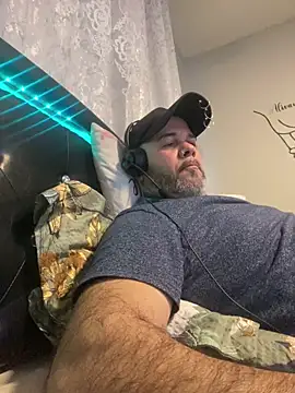 Snapshot of Cristian-Brayan chatting on 02-26-26, 04:50 Cristian-Brayan online show from 02-26-26, 04:50