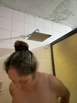 gabiTetas online show from 10-28-25, 07:05