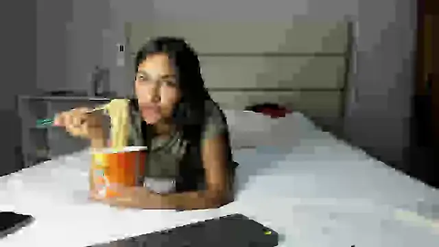 Aurora Vanir online show from 12-06-24, 01:18