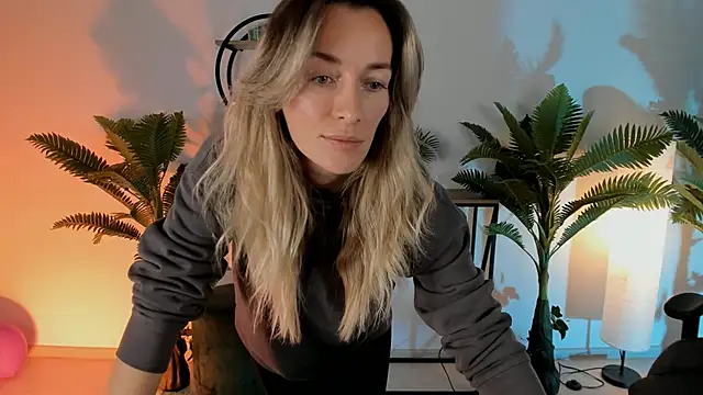 RebeccaMartinez online show from 12-13-24, 12:28