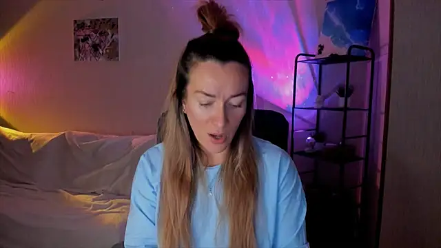 RebeccaMartinez online show from 12-05-25, 06:44