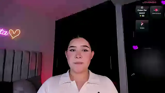 Snapshot of daniela_hornny chatting on 01-17-25, 03:34 daniela hornny online show from 01-17-25, 03:34