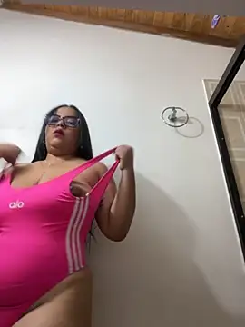 Snapshot of Anasofialu chatting on 09-15-25, 06:08 Anasofialu online show from 09-15-25, 06:08