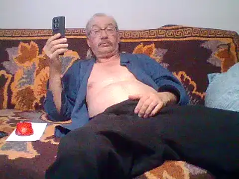 cumloverboyxx69 online show from 02-24-25, 07:30