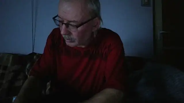 Snapshot of cumloverboyxx69 chatting on 10-27-25, 08:35 cumloverboyxx69 online show from 10-27-25, 08:35