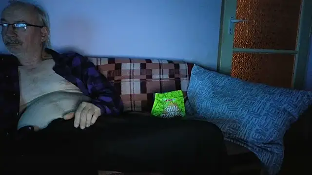 Snapshot of cumloverboyxx69 chatting on 11-09-25, 07:23 cumloverboyxx69 online show from 11-09-25, 07:23