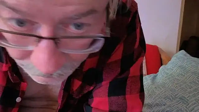 Snapshot of cumloverboyxx69 chatting on 11-19-25, 02:17 cumloverboyxx69 online show from 11-19-25, 02:17