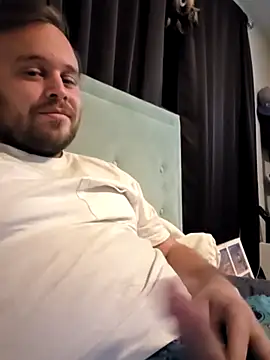 Snapshot of Holy5417_69 chatting on 11-24-25, 01:16 Holy5417 69 online show from 11-24-25, 01:16