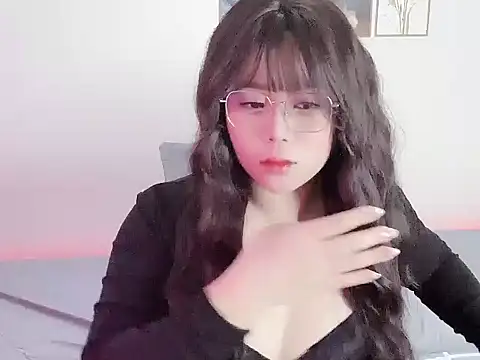 Snapshot of __Lyly__ chatting on 11-26-25, 01:50 Lyly online show from 11-26-25, 01:50