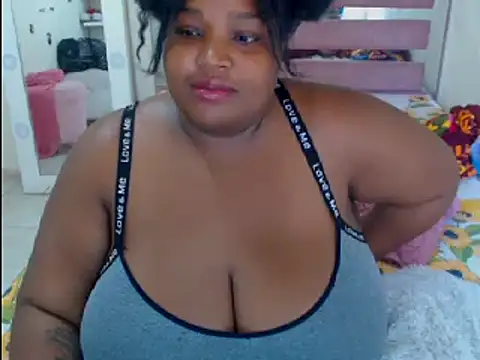 chocolatehot04 online show from 12-05-24, 09:17