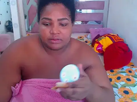 chocolatehot04 online show from 12-18-24, 06:46