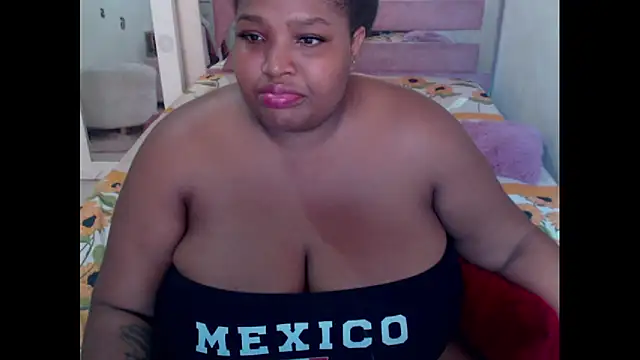 chocolatehot04 online show from 01-23-25, 10:11