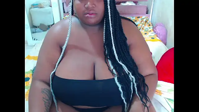 chocolatehot04 online show from 10-05-25, 12:47