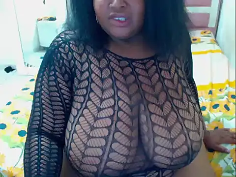 chocolatehot04 online show from 10-27-25, 05:33