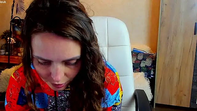 mia grantes online show from 10-03-25, 07:22