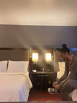 Iceblanca online show from 02-26-25, 06:26