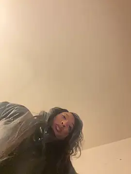 Iceblanca online show from 03-02-25, 01:04