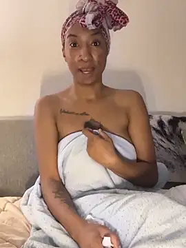 Iceblanca online show from 10-27-25, 11:25