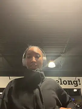 Iceblanca online show from 02-12-26, 11:05