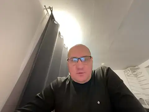 vanjbi45 online show from 02-05-26, 06:40