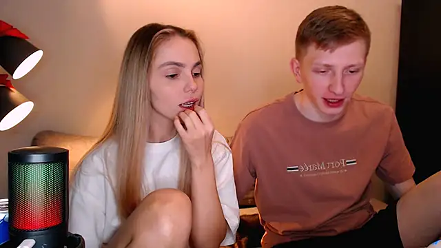 juliaanddima online show from 11-09-25, 10:30