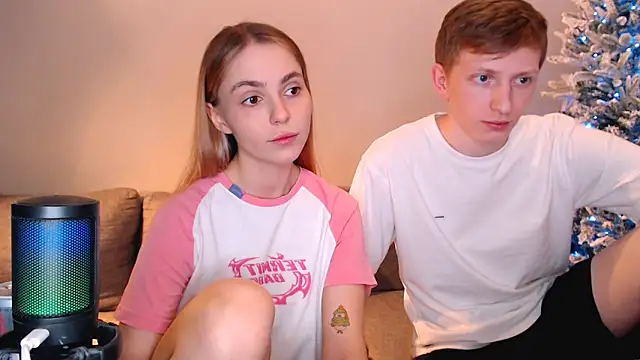 juliaanddima online show from 12-21-25, 09:22