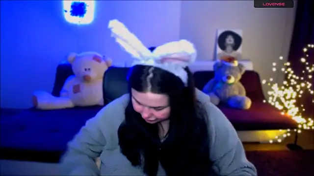 Emily Mo online show from 12-07-24, 10:12