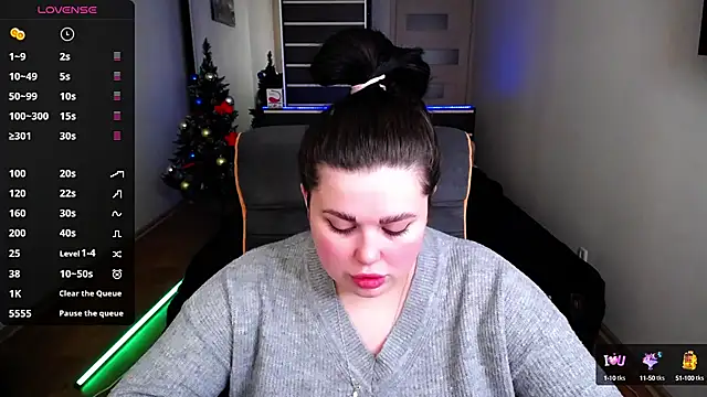 Emily Mo online show from 12-18-24, 09:47