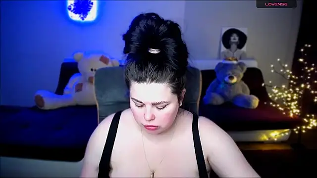 Emily Mo online show from 12-22-24, 09:55