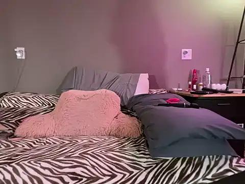 1Lustfully yours online show from 03-15-26, 02:06