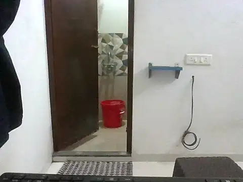 divi5555 online show from 12-05-25, 04:36