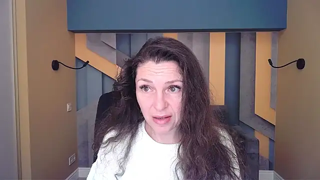 EllaLong online show from 02-11-26, 12:32