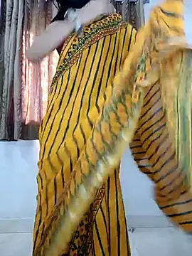  surbhi  online show from 11-14-25, 04:11