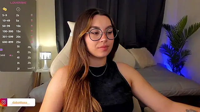 dakottaa  online show from 09-18-25, 11:18