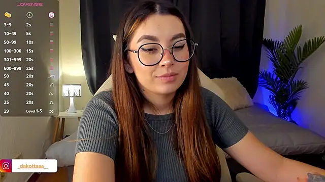 dakottaa  online show from 09-22-25, 11:07