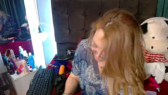 RubyWatson50 online show from 12-05-24, 02:42
