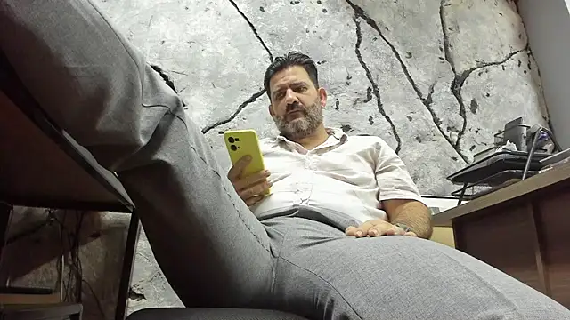 Maxi TheBigDaddy online show from 10-22-25, 03:23