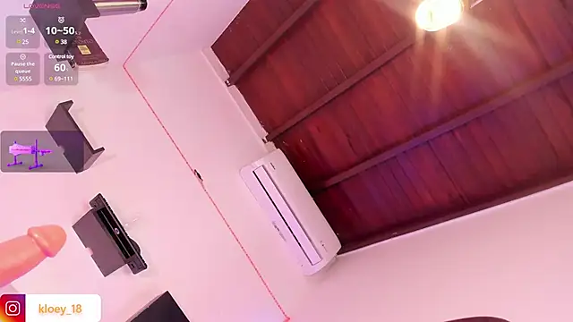 kloey hoot online show from 03-01-25, 10:42