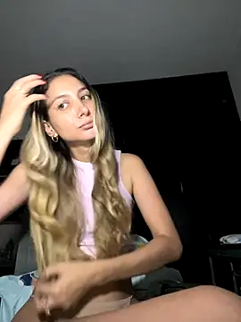 DanikRosse online show from 10-31-25, 04:24