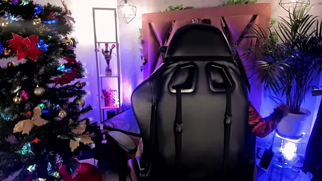 Megan inked online show from 12-15-24, 02:52