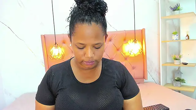 Belle Brunette online show from 10-18-25, 09:26