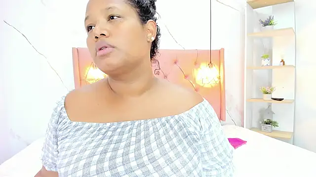 Belle Brunette online show from 10-20-25, 09:37